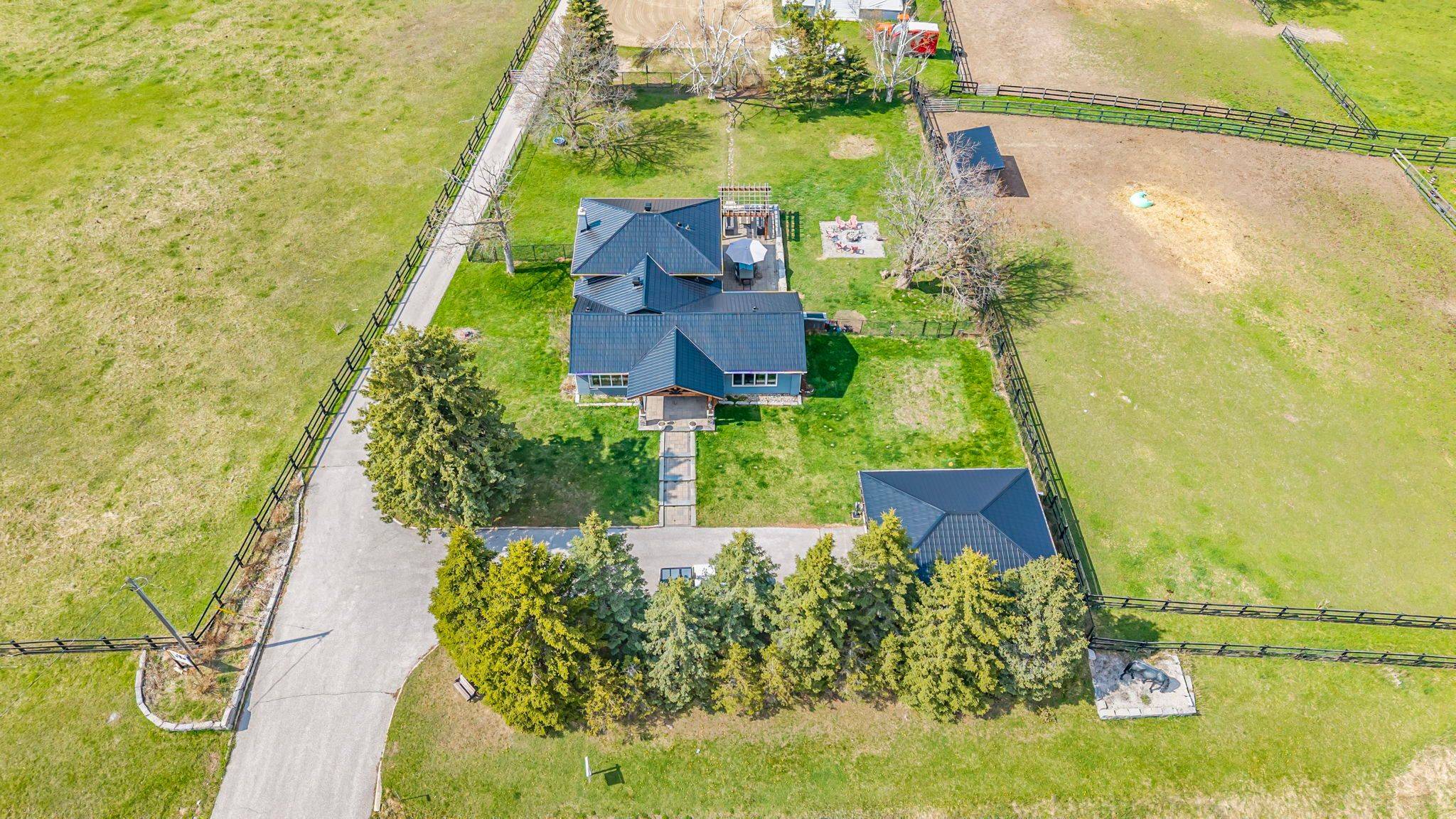 1382 10th Line,  Innisfil,  ON L9S 3P2