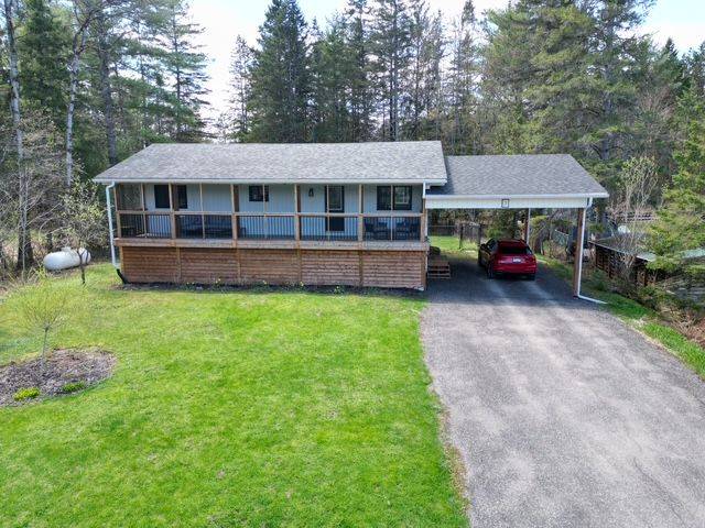 Minden Hills, ON K0M 2K0,7 Candace ST