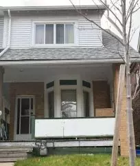 Toronto E02, ON M4L 3L1,34 Kingsmount Pk RD