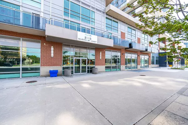 Brampton, ON L6W 0A9,215 Queen ST E #1103