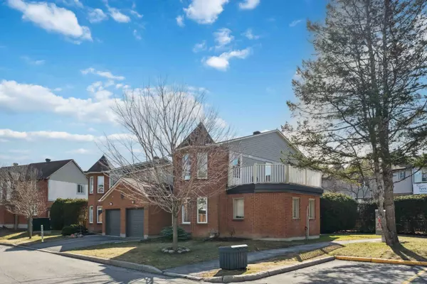 Hunt Club - Windsor Park Village And Area, ON K1V 0K9,57 Buckingham Private