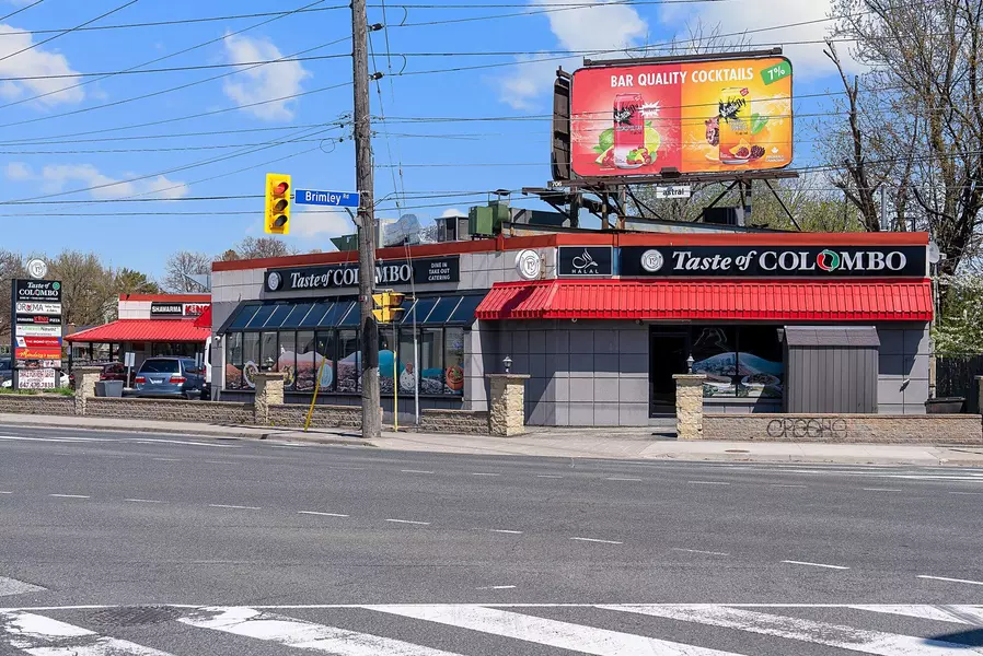 1071 Danforth RD #7, Toronto E08, ON M1J 1E4