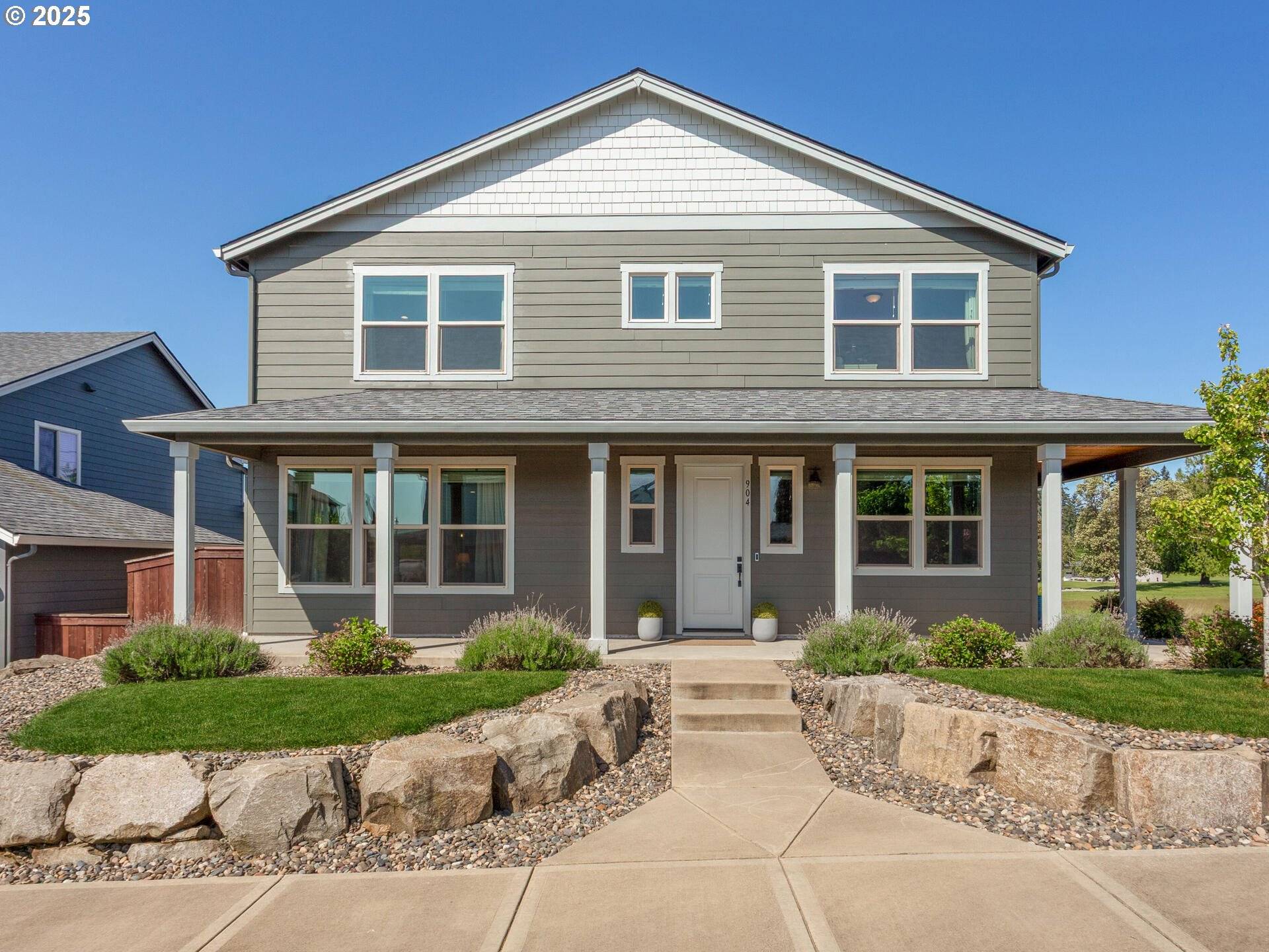 904 E TANOAK AVE, La Center, WA 98629