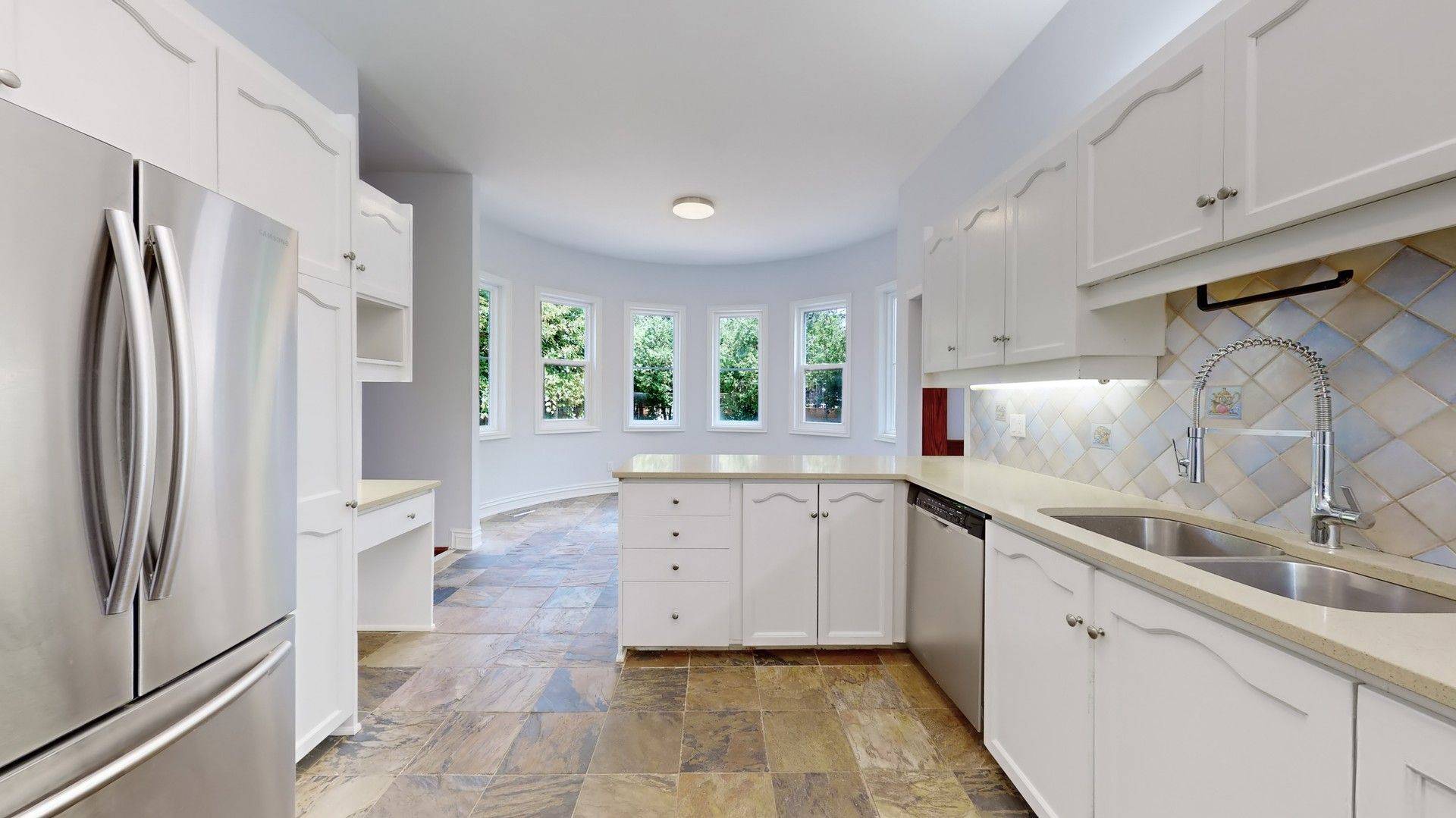 Richmond Hill, ON L4C 9B8,88 Baynards LN