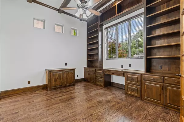Fort Worth, TX 76107,3725 W 5th Street