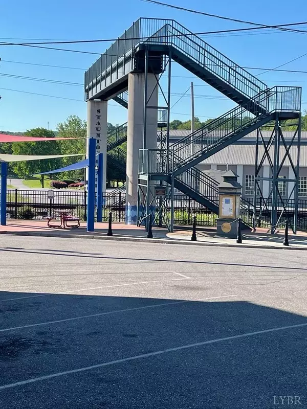 Altavista, VA 24517,0 Broad ST #3 & 4