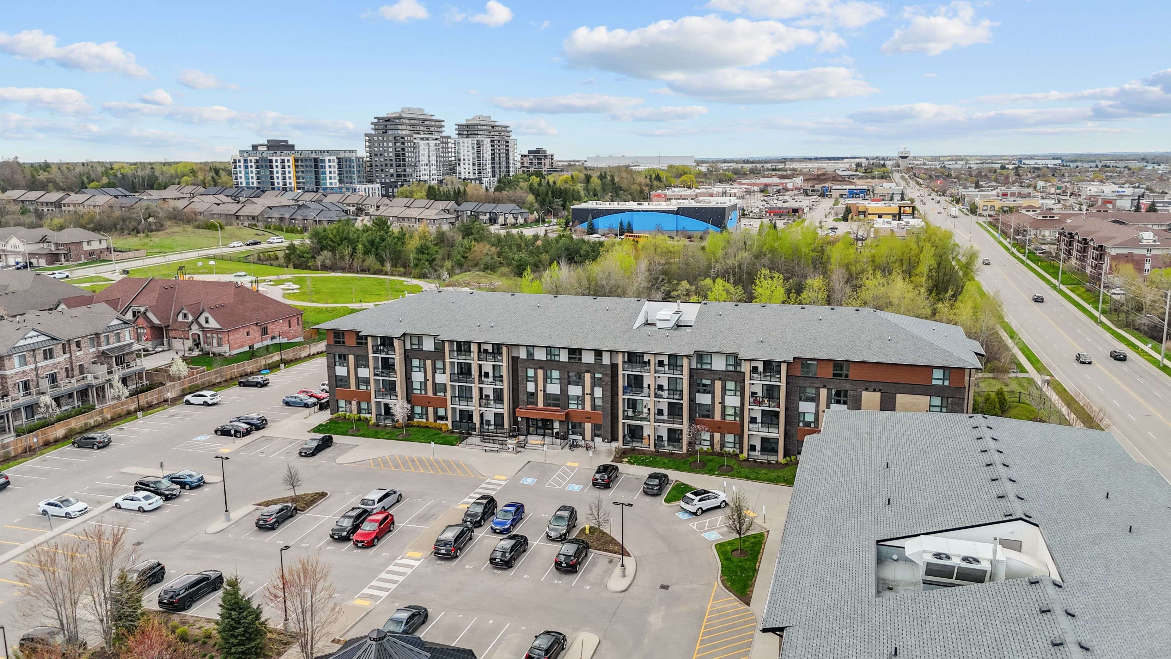 Guelph, ON N1L 1L9,25 Kay CRES #205