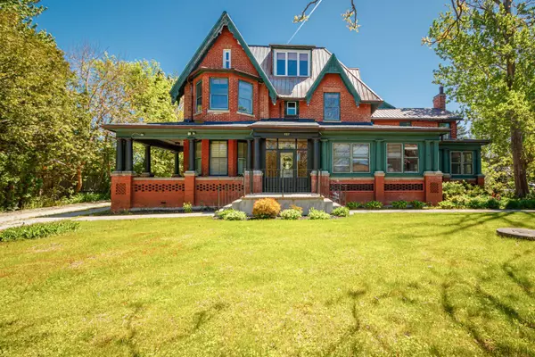 637 Hurontario ST, Collingwood, ON L9Y 2N6