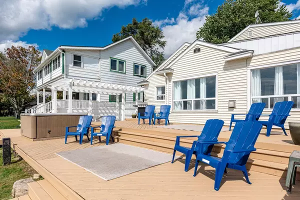 Wainfleet, ON L0S 1V0,12241-12238 Lakeshore RD