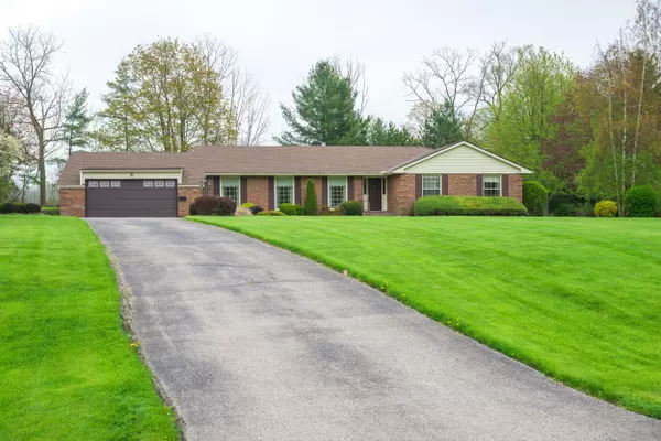 Central Elgin, ON N0L 2L0,42776 Meadow Wood LN