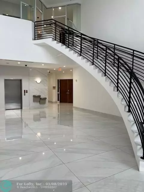 Hollywood, FL 33024,1779 N University Dr #101