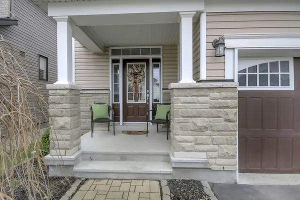 Barrhaven, ON K2J 5S2,204 Piazza CIR