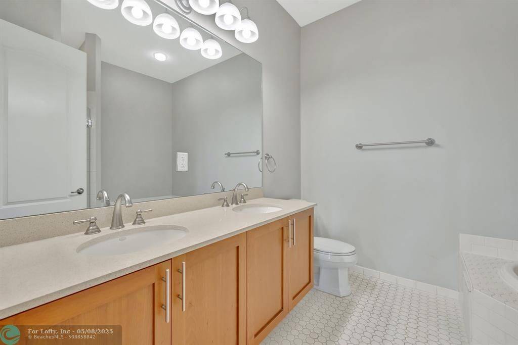 Fort Lauderdale, FL 33312,420 SW 13th Ter #364