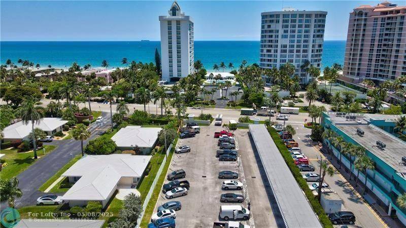 Lauderdale By The Sea, FL 33062,1439 S Ocean Blvd  #207