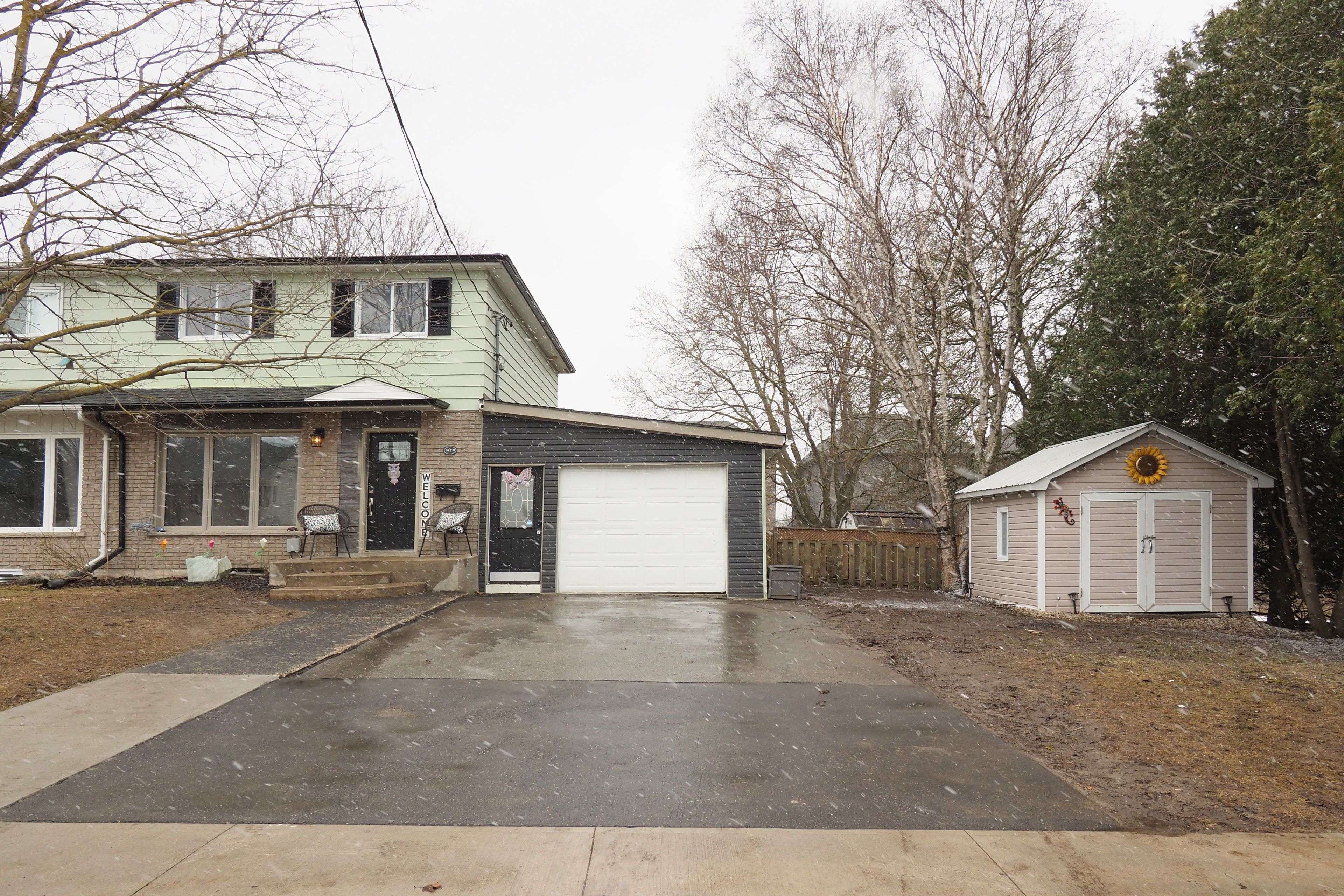 317 Domville ST #B, Wellington North, ON N0G 1A0