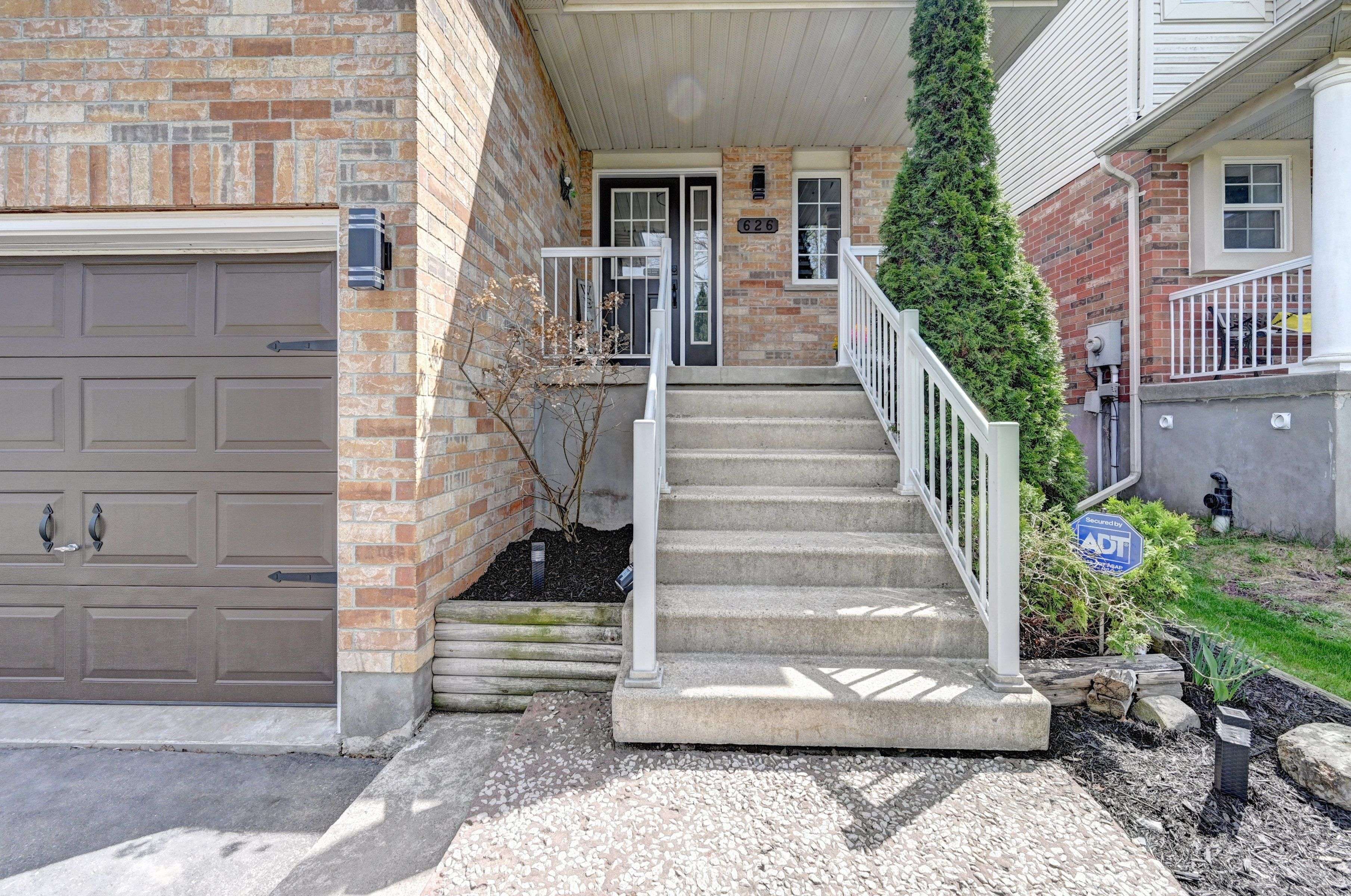 Cambridge, ON N3H 5R7,626 Mortimer DR