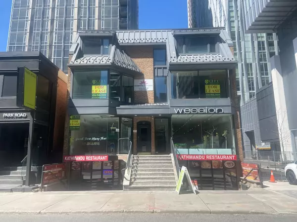 Toronto C02, ON M4W 1J5,12 Cumberland ST #Lower Level