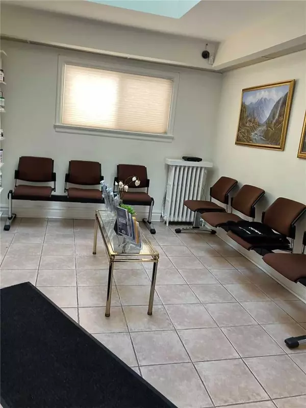 Toronto C14, ON M2N 3B3,335 Sheppard AVE E ##3 Main