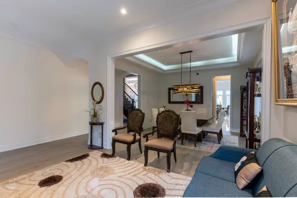 Whitby, ON L1P 0E3,36 Blenheim CIR