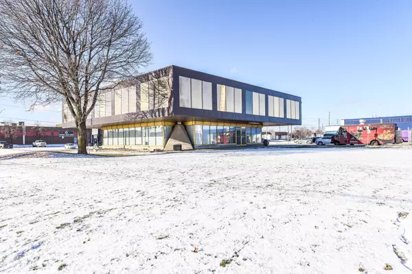 Brampton, ON L6T 1A2,1300 Steeles AVE #208
