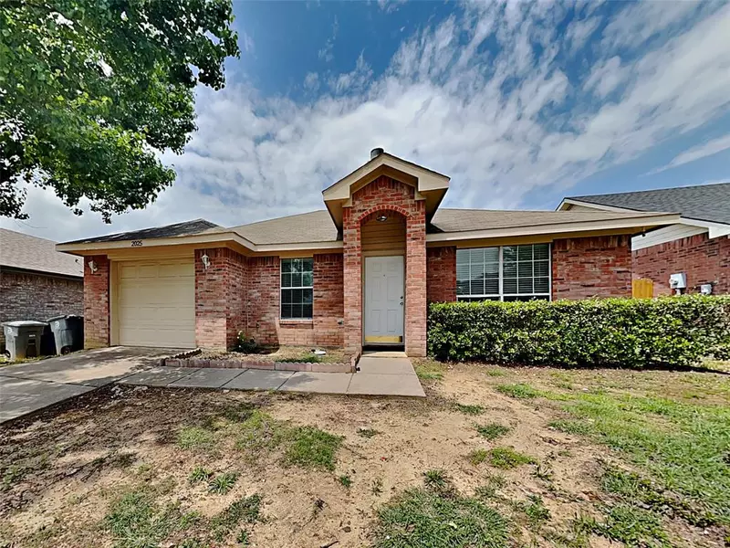 2025 Hollow Creek Drive, Dallas, TX 75253
