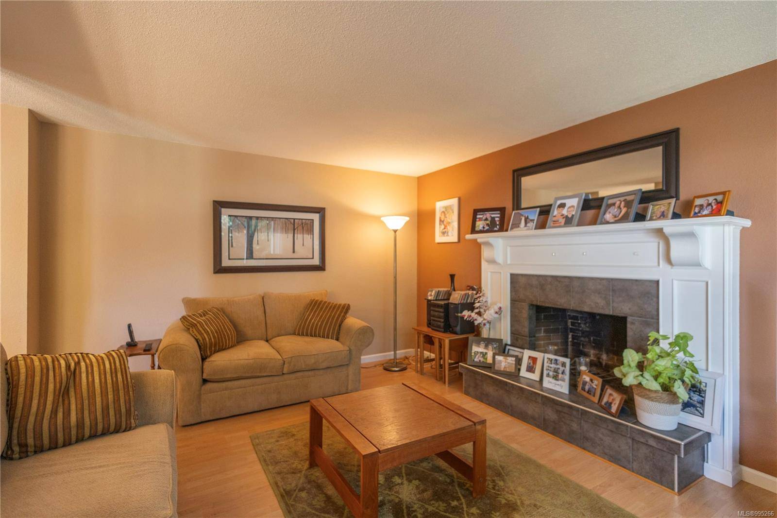 Langford, BC V9B 4W3,973 Glen Willow Pl