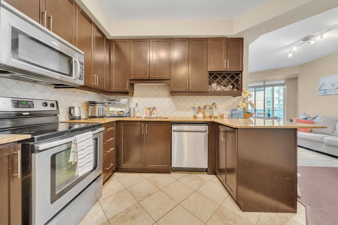 Mississauga, ON L4Z 0A5,80 Absolute AVE #2006