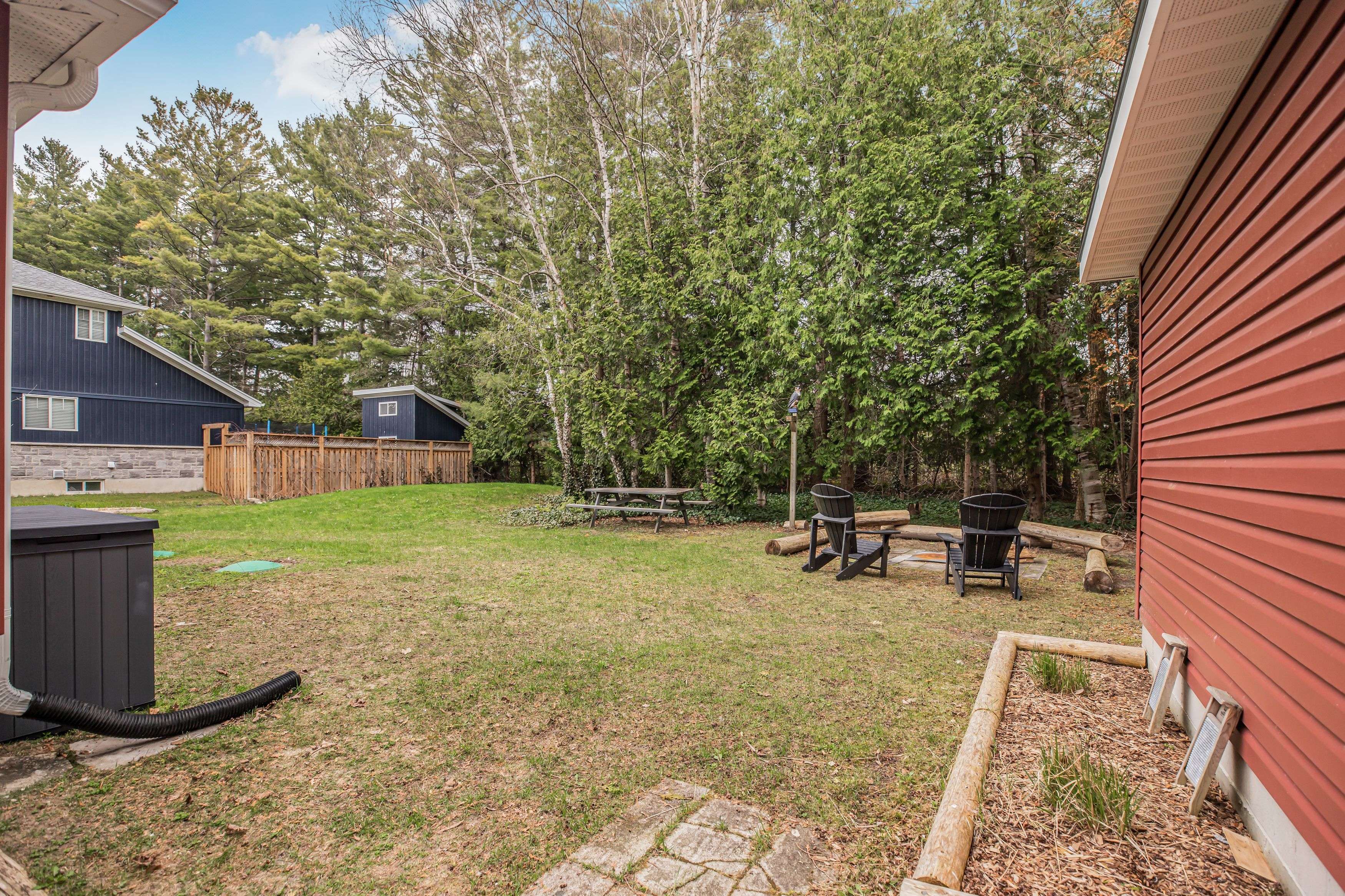 South Bruce Peninsula, ON N0H 2G0,17 Cammidge CRES
