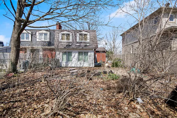 Cityview - Parkwoods Hills - Rideau Shore, ON K2E 6N3,32A Ashburn DR