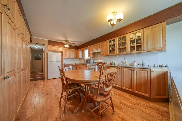 Tillsonburg, ON N4G 4K7,29 Devonshire AVE