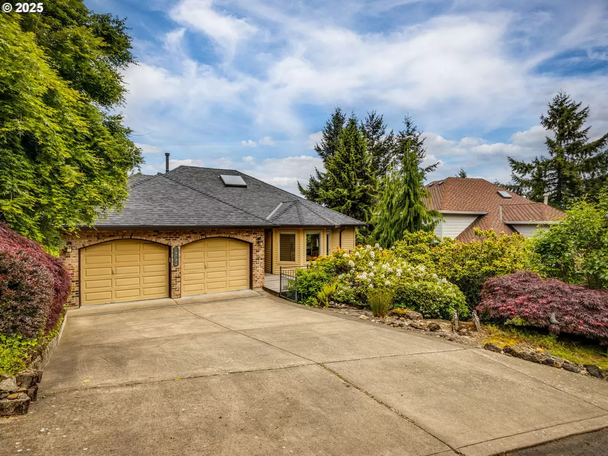 West Linn, OR 97068,19782 WILDWOOD DR