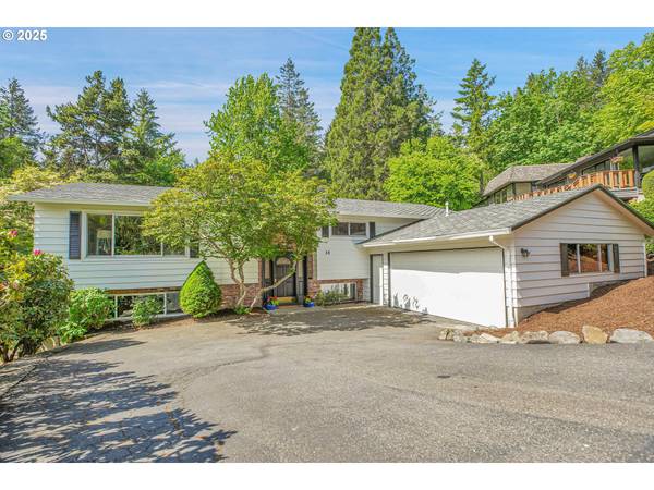 38 CHURCHILL DOWNS, Lake Oswego, OR 97035