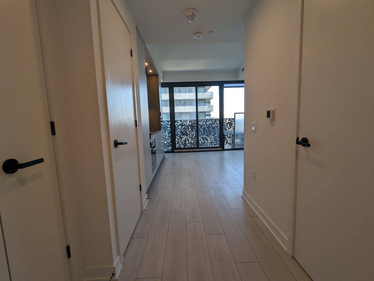 Toronto C08, ON M4Y 0J1,55 Charles ST E #1411
