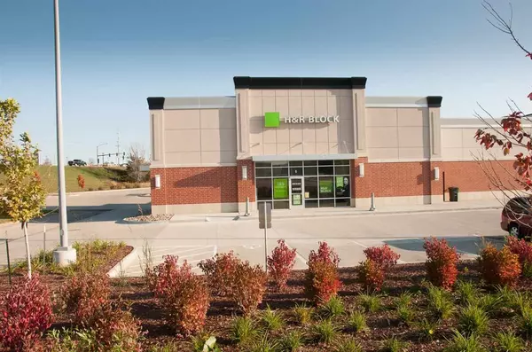 Cedar Rapids, IA 52404,2300 Edgewood Rd SW #D