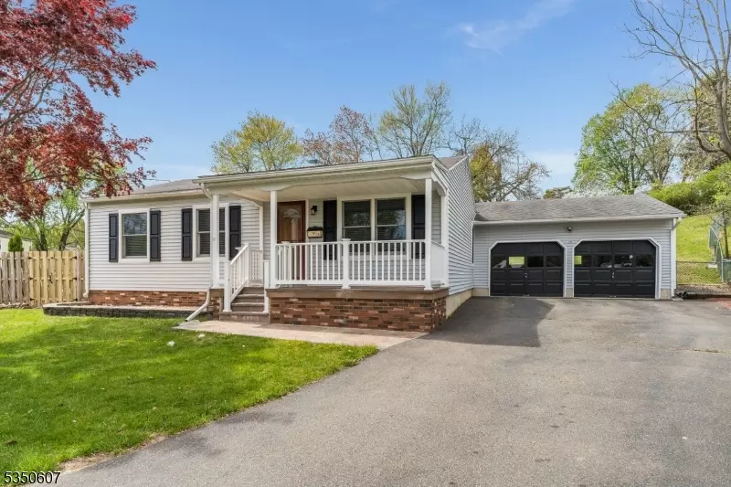 15 Wilson Ter, Washington Boro, NJ 07882