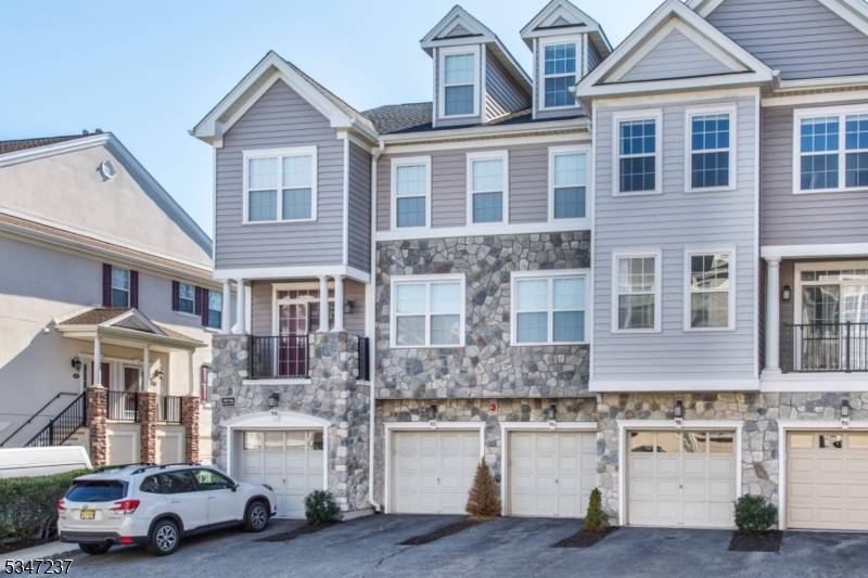 94 George Russell Way,  Clifton City,  NJ 07013