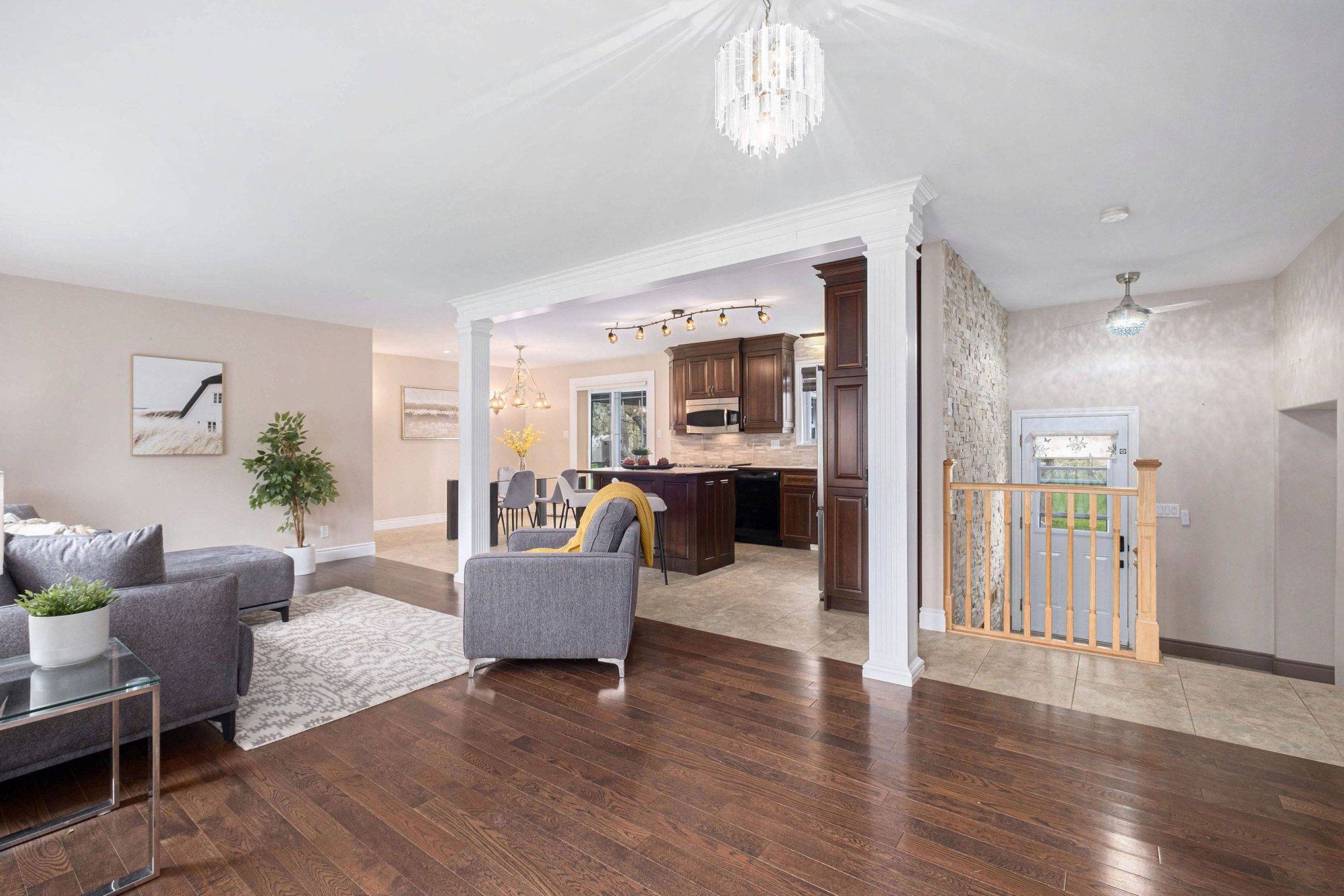 North Dundas, ON K0C 1H0,61 Emma ST