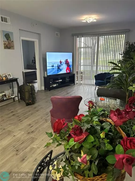 Fort Lauderdale, FL 33321,7725 Yardley Dr #113