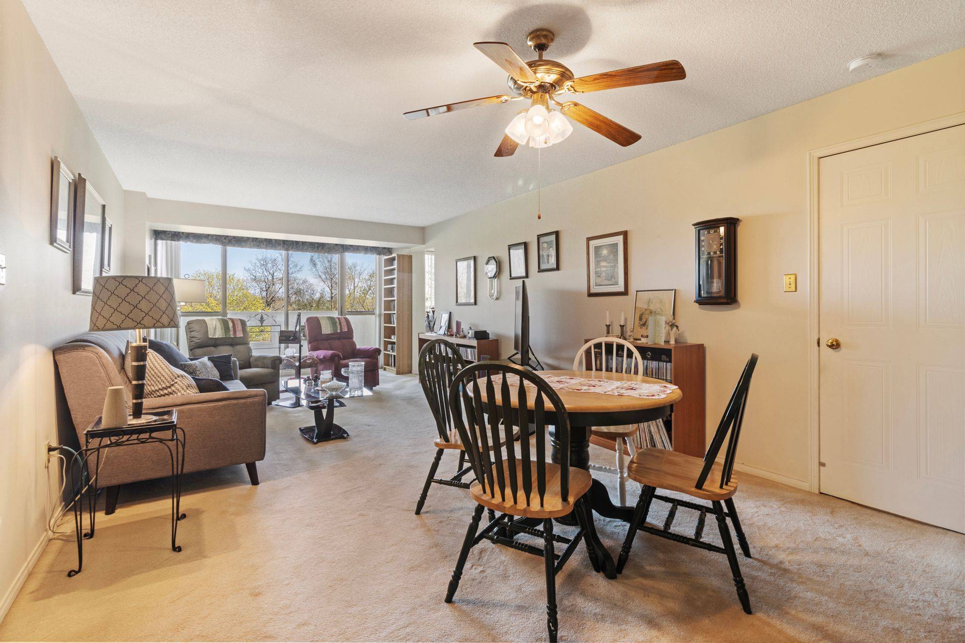 Burlington, ON L7L 5V6,5070 Pinedale AVE #302