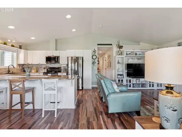 Gleneden Beach, OR 97388,6752 SALAL PL