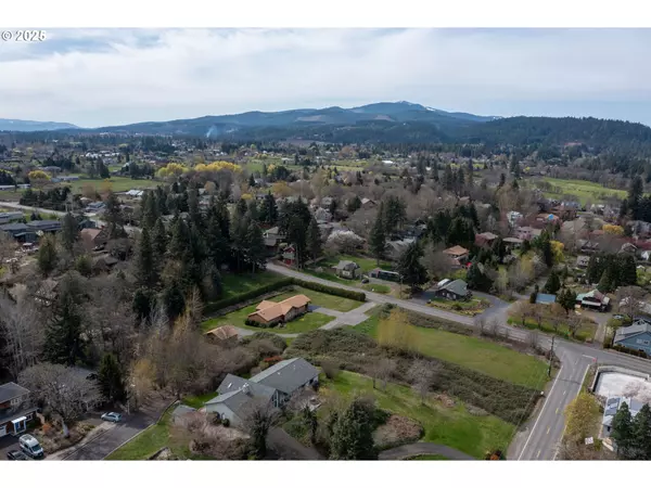 Hood River, OR 97031,Address not disclosed