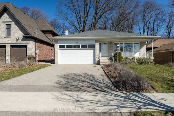 Toronto W09, ON M9P 2P1,28 Braywin DR