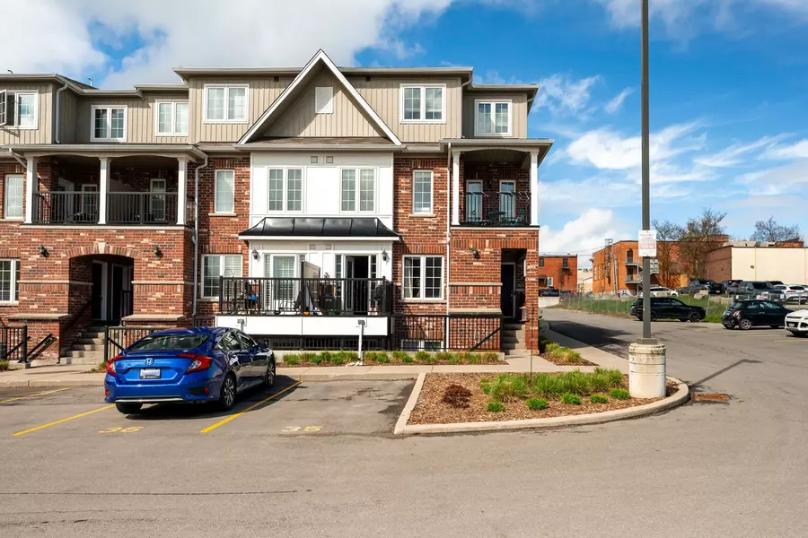 5 Armstrong ST #1, Orangeville, ON L9W 0C5