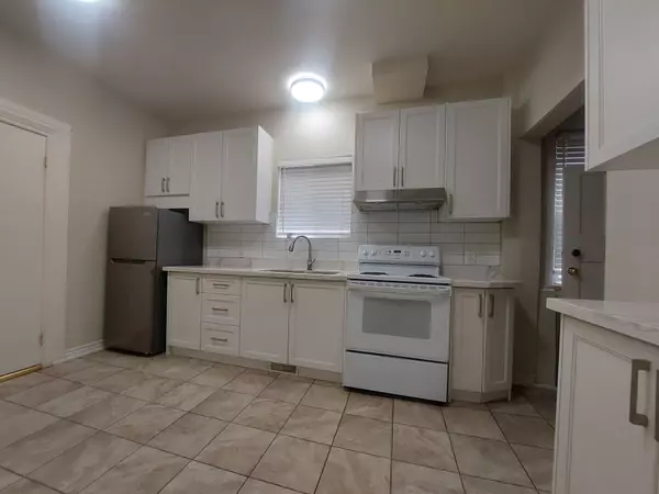 Oshawa, ON L1H 1K3,222 Athol ST E