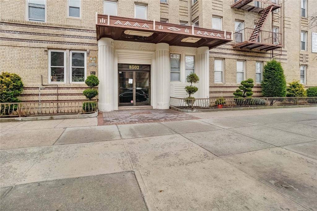 Brooklyn, NY 11209,8502 Fort Hamilton AVE #1E