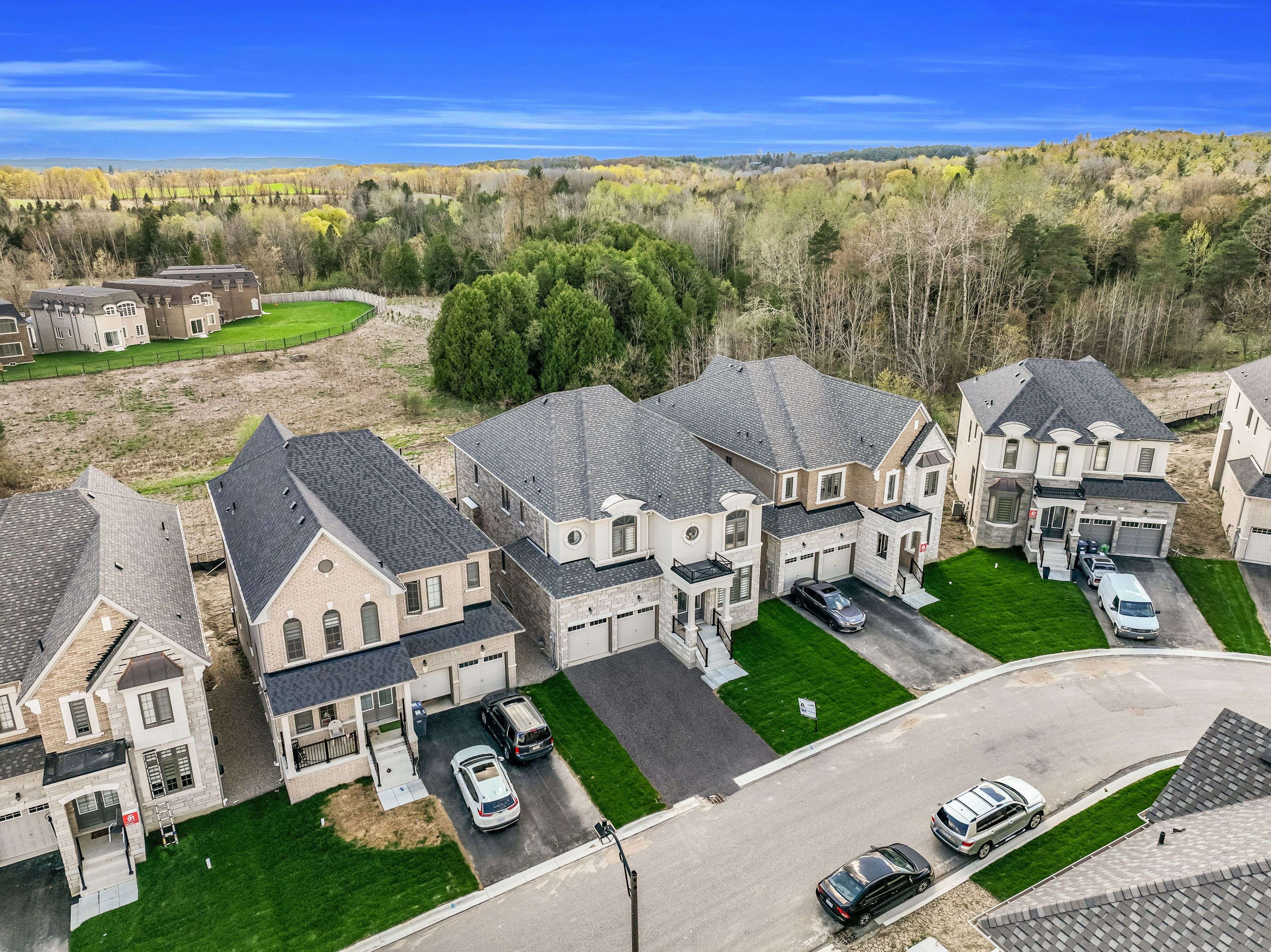 Caledon, ON L7C 4M8,67 James Walker AVE