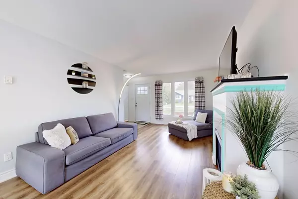 Georgina, ON L4P 3C4,367 Adeline DR
