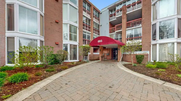 693 Windermere RD #408,  London North,  ON N5X 2P1