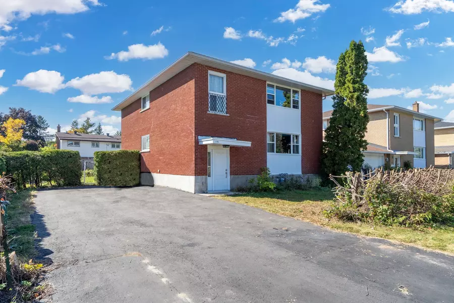 1178 Clyde AVE #B, Belair Park - Copeland Park And Area, ON K2C 1Y2