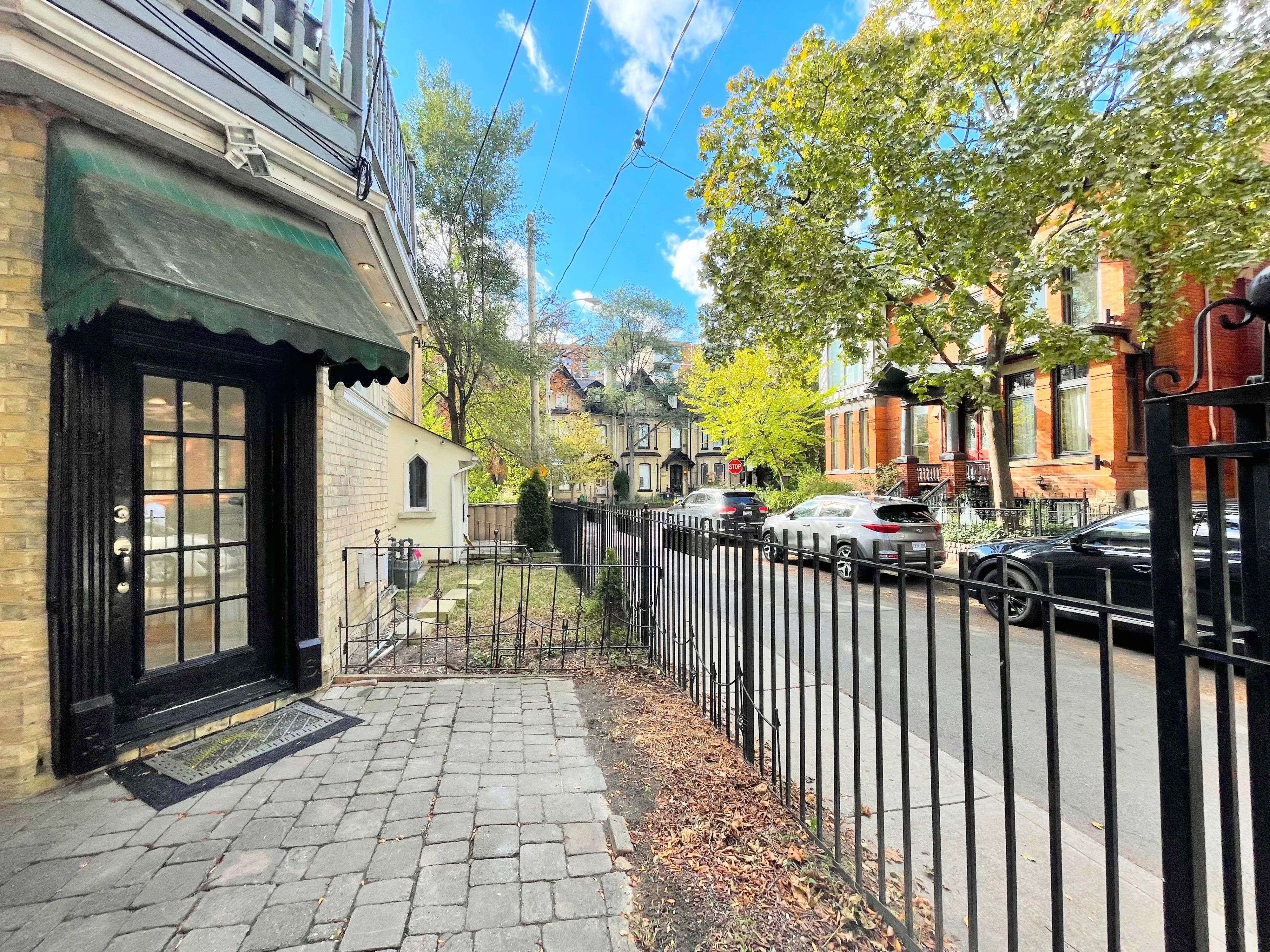 Toronto C08, ON M4X 1M6,483 Ontario ST #3